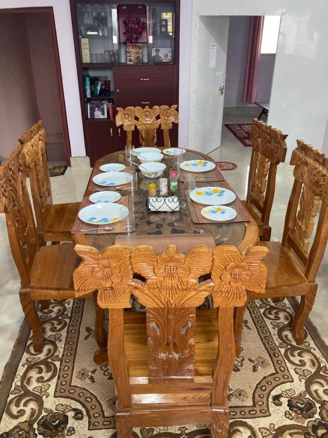 דירות אימפאל Haobam House מראה חיצוני תמונה